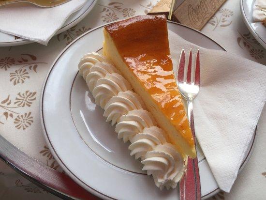 Cafe Konditorei Frederick